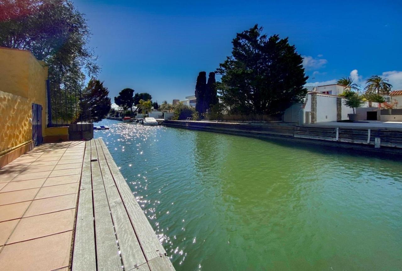 Ampuriahome Villa Hosting 15, Pool & Mooring Empuriabrava Exterior foto