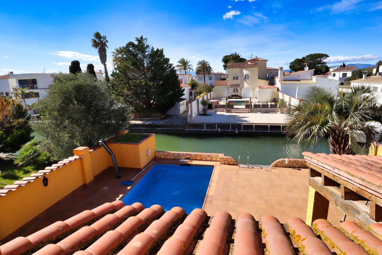 Ampuriahome Villa Hosting 15, Pool & Mooring Empuriabrava Exterior foto